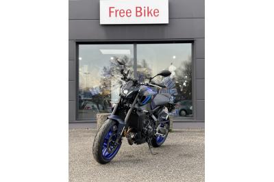 YAMAHA MT-09
