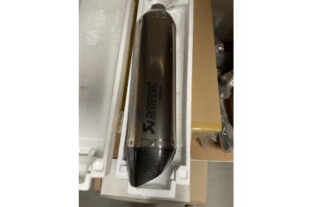 YZFR125/ Silencieux Akrapovic titane