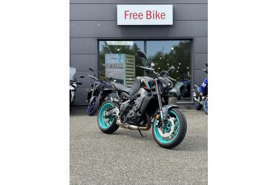YAMAHA MT-09