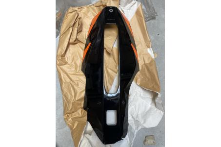 FZR600/ Couvercle inférieur 