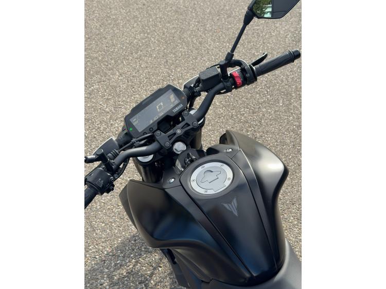 YAMAHA MT-125 ABS