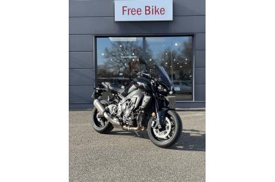 YAMAHA MT-10