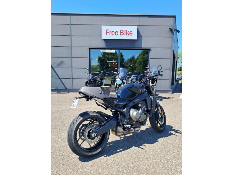 YAMAHA XSR 900