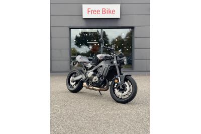 YAMAHA XSR 900