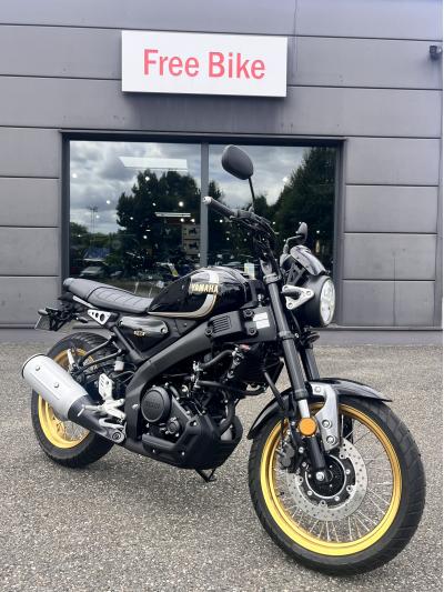 YAMAHA XSR 125 Legacy