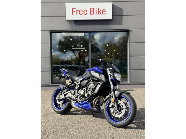 YAMAHA MT-07 A2