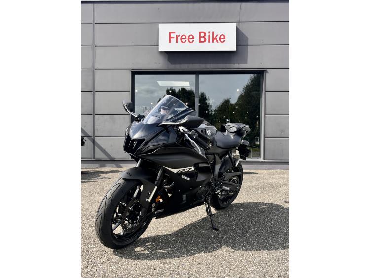 YAMAHA YZF-R7