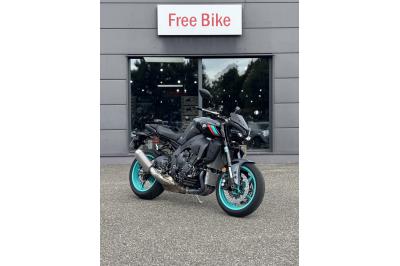 YAMAHA MT-10