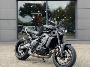 YAMAHA MT-09